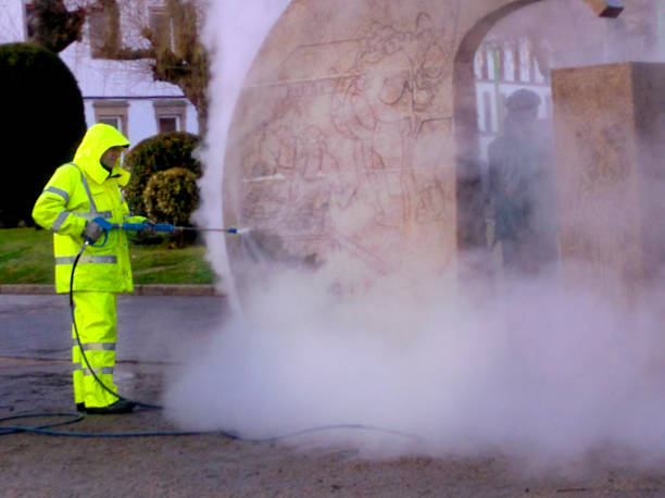 Why Choose Our Certified Pressure Washing Experts for Your Project Needs in Lakeside, FL?